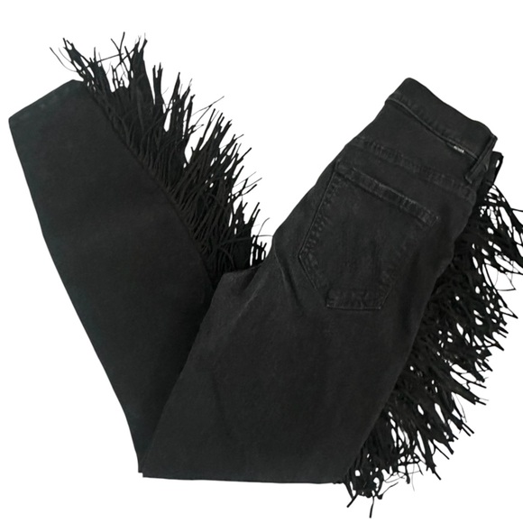 Mother Jeans 26 (S) Swooner Ankle Fringe Black Denim - Picture 2 of 12